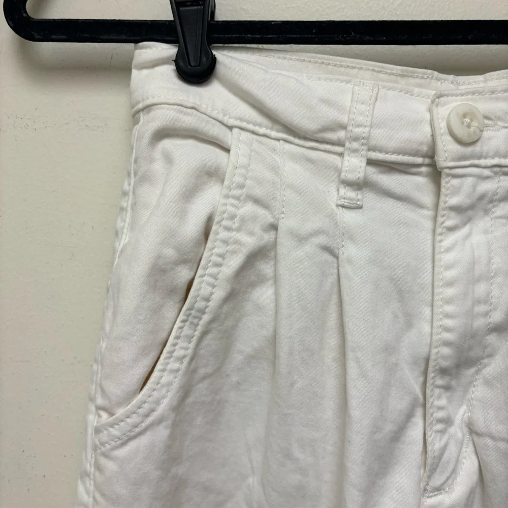 Levi’s White Pleated Balloon Leg Pants